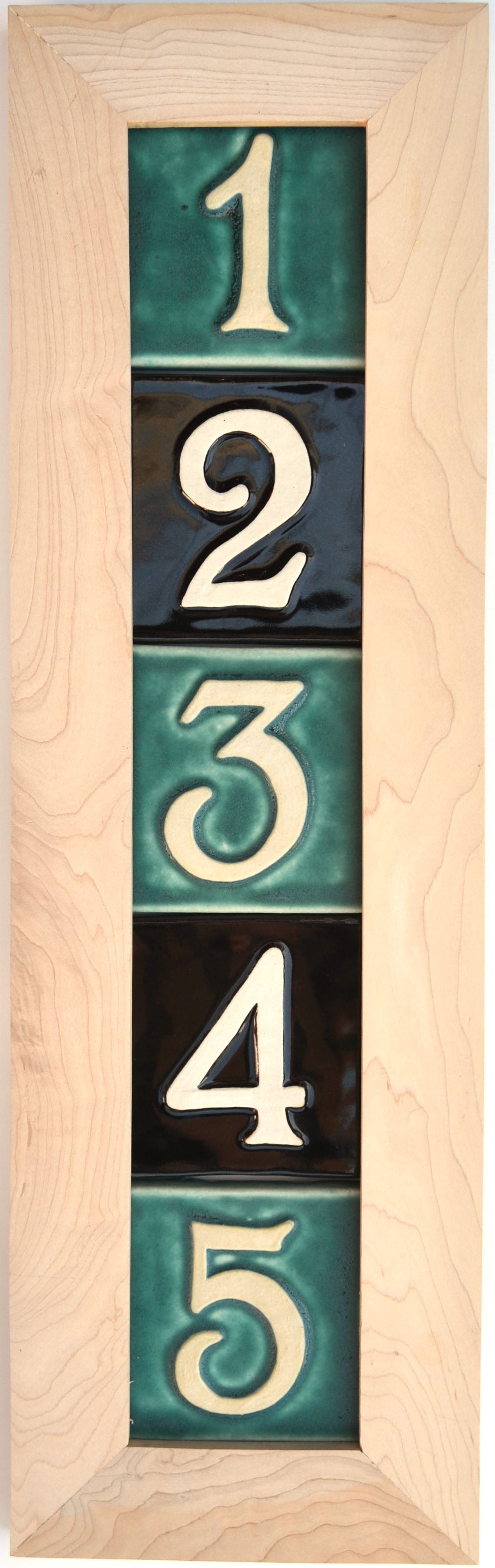 5 tile house number frame